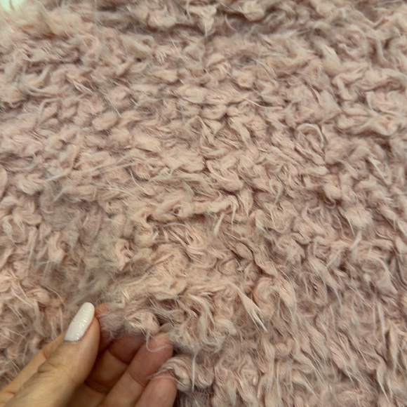 Selfie plush faux fur jacket. Small. Dusty rose color - Picture 6 of 6